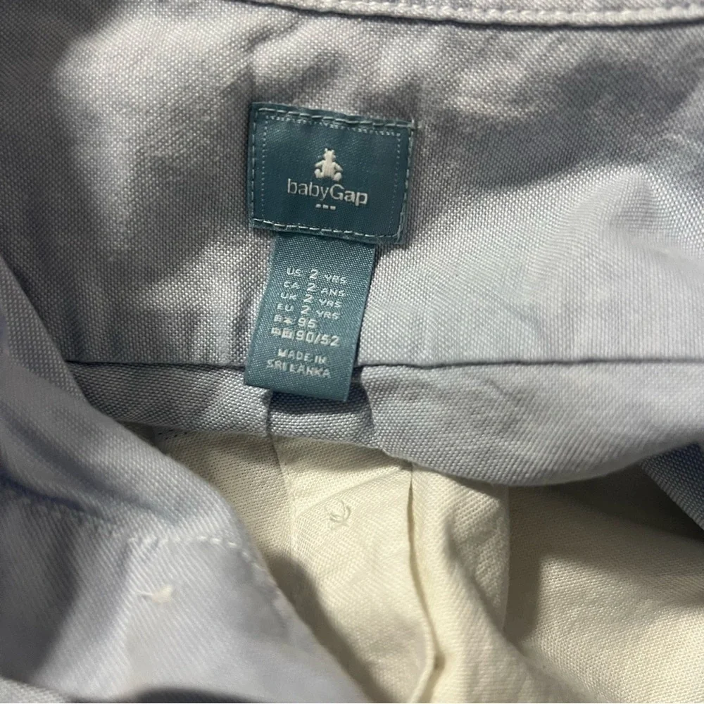 Baby GAP Factory Boys Size 2 YearsBlue and White Button Down Shirt Modern Casual